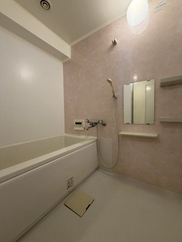 潮見台マンションの浴室