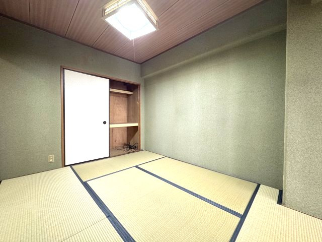ネオコーポ明舞壱番館の和室