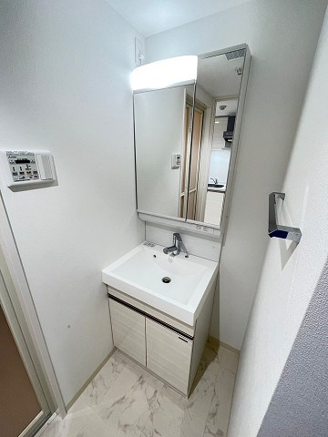 THE RESIDENCE Nの洗面所