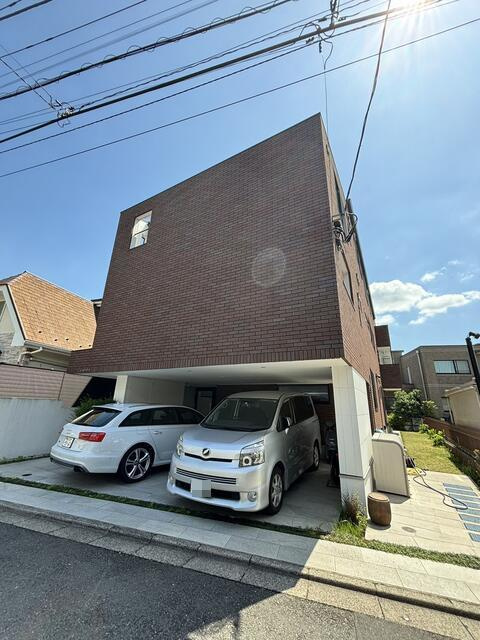 テラス自由が丘の駐車場| 