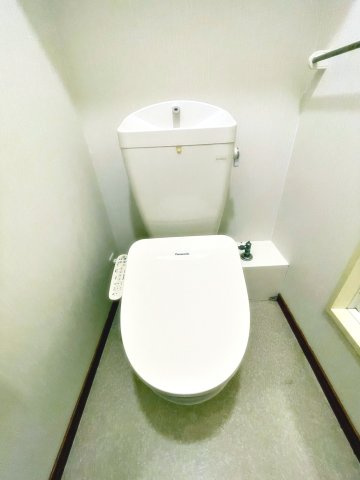 サニーガーデン宝塚のトイレ|シンプルで使いやすいトイレです