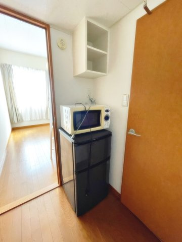 サニーガーデン宝塚の玄関|収納もある玄関です