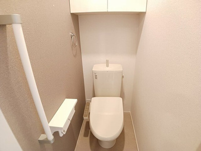 【トイレ】 | ルニＶ | 落ち着いた色調のトイレです