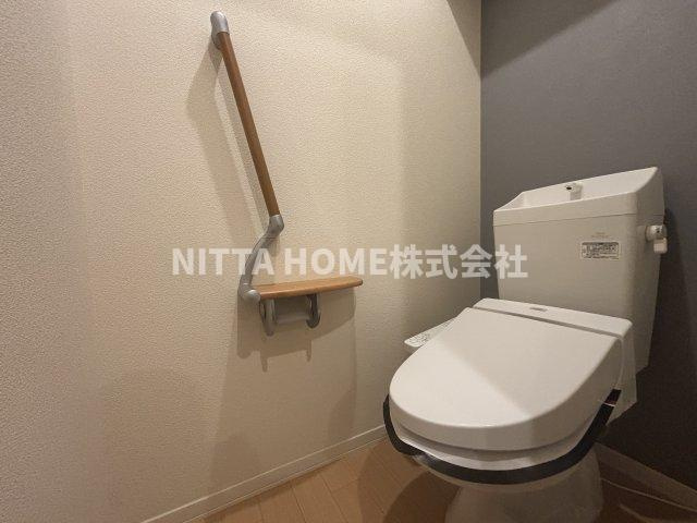 福知山市土師新町４丁目のアパートのトイレ|温水洗浄便座付きのトイレです◇