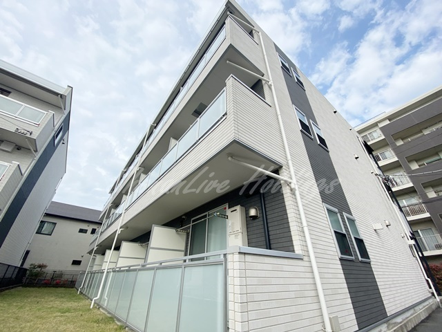 鎌倉市小袋谷１丁目のアパートの外観
