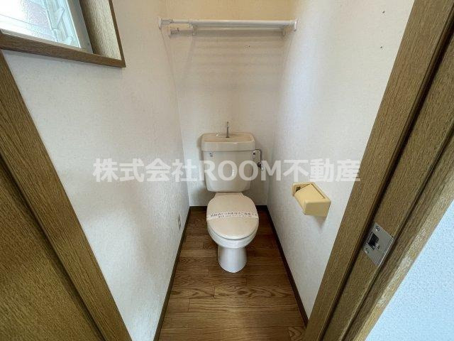 コーポフレグランスのトイレ|落ち着いたトイレです