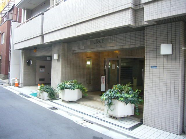 グレイス白金のエントランス