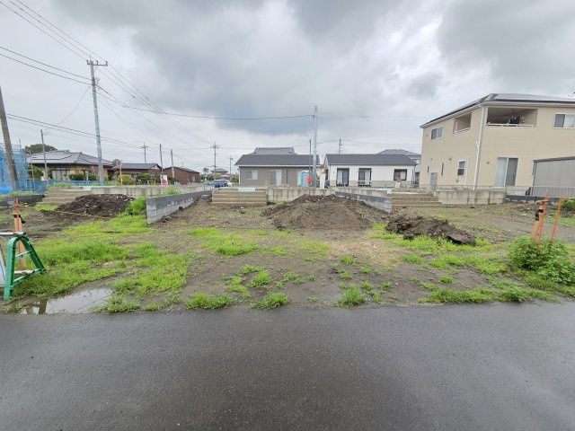 新築　太田市市場町第6　クレイドルガーデン　2号棟の駐車場|現地写真　駐車スペースは3台分可能です！
