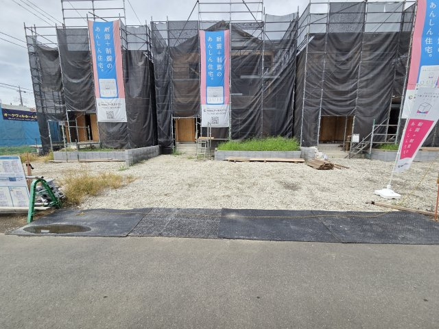 新築　太田市市場町第6　クレイドルガーデン　2号棟の駐車場|現地写真　駐車スペースは3台分可能です！

