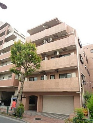 【外観】 | タウンハウス中野 | 鉄筋コンクリート造のがっちりとした建物。