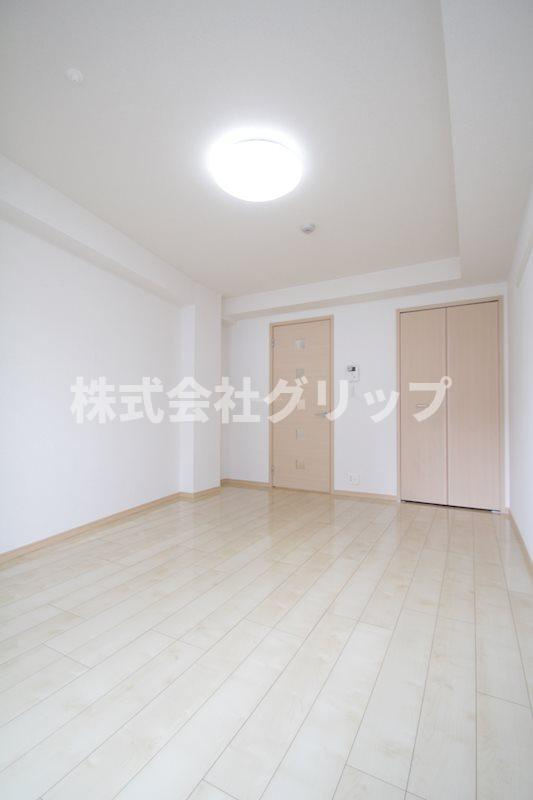 エルシェ横濱の洋室