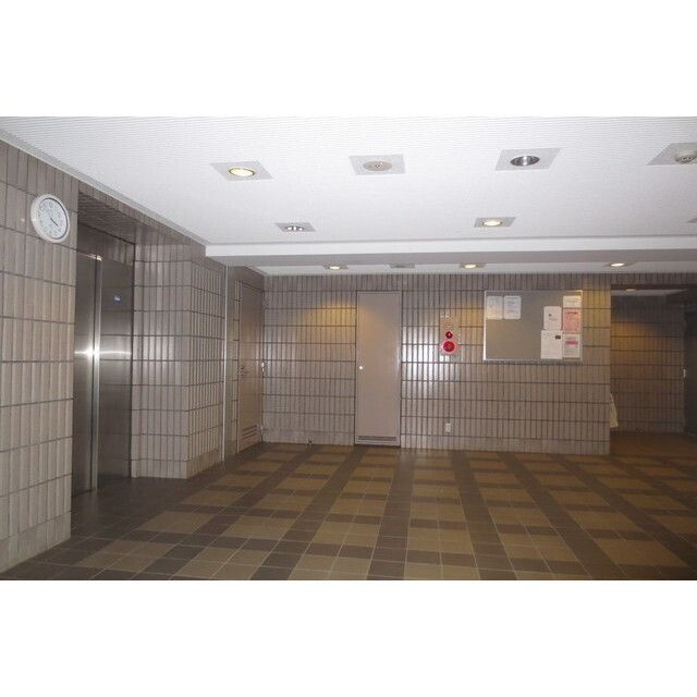 ライオンズマンション横浜鴨居のロビー