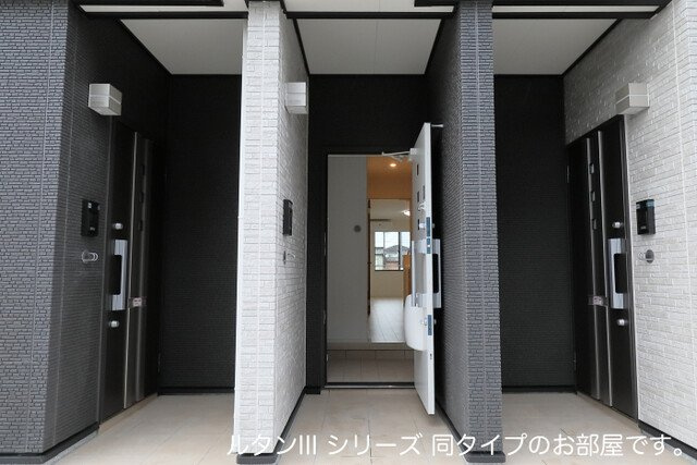 サンティエＮＡＧＡＩの玄関