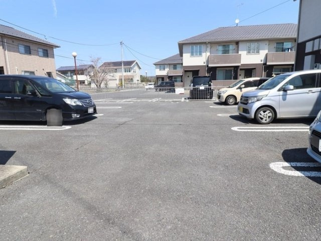 Calme(カルム)　Ⅲの駐車場