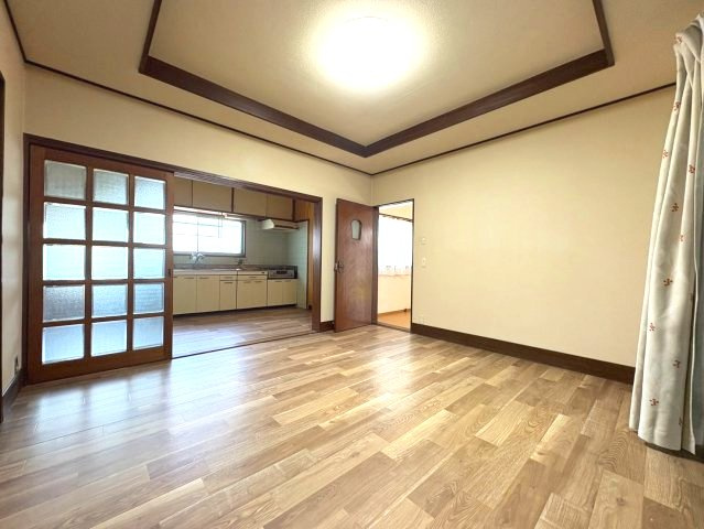 大宝戸建の居間・リビング