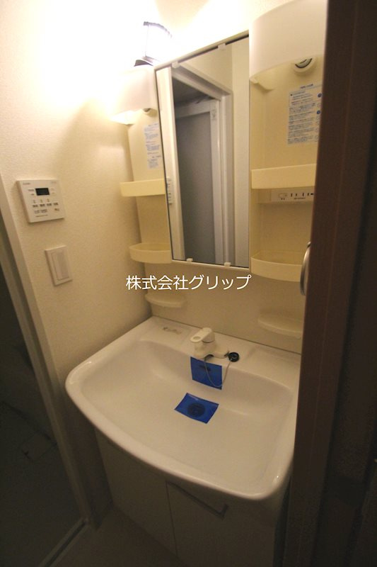 横浜市中区相生町４丁目の賃貸マンション