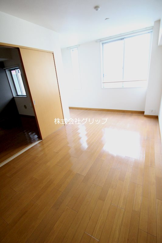 横浜市中区相生町４丁目の賃貸マンション