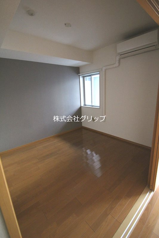 横浜市中区相生町４丁目の賃貸マンションの寝室