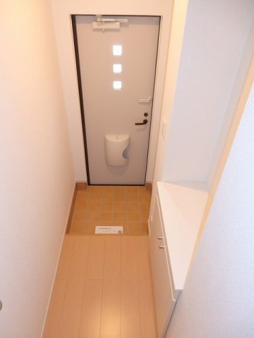 城泉タケノ　Ｂの玄関|きれいな玄関です