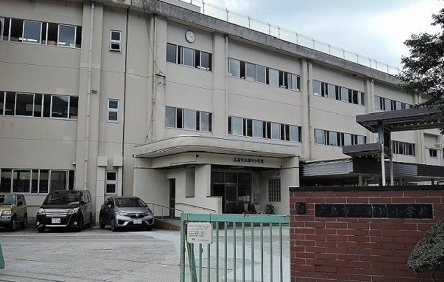 ポルトシャルムの周辺|深川小学校まで400m