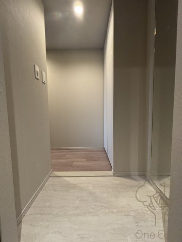 シーズンフラッツ中崎の玄関