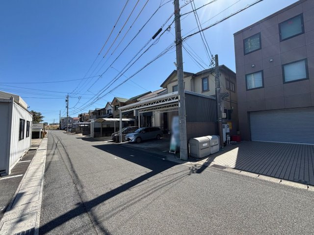 あま市篠田稲荷戸建の前面道路含む現地写真