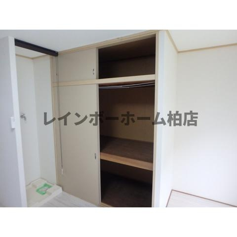 特典：仲介手数料が無料です!!の収納|便利な収納スペースです
