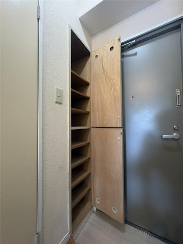 コート新屋敷の収納