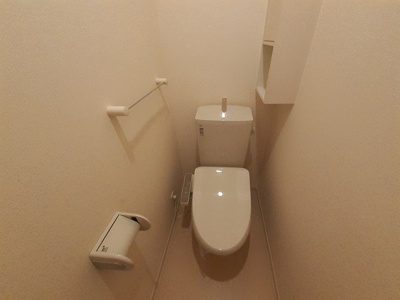 【トイレ】 | フラワータウン　ガーデニア | 落ち着いた色調のトイレです