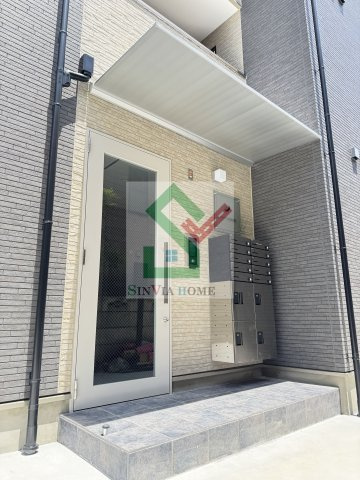 シエーナ武蔵藤沢のエントランス