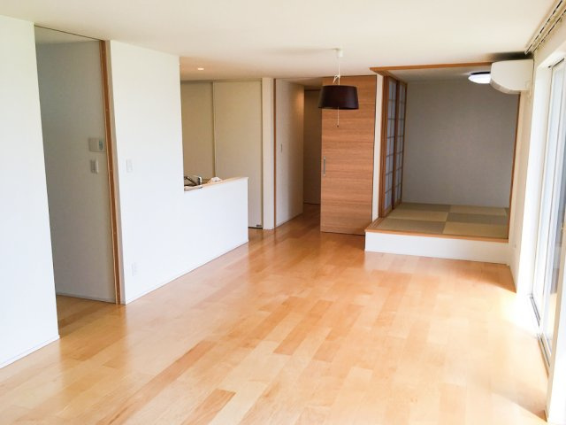 鈴鹿市野町南1丁目の居間・リビング|新築時