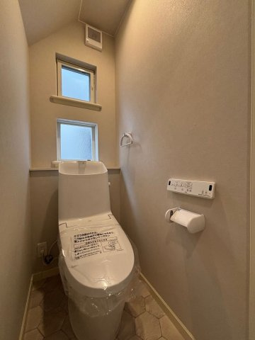 あま市森六丁目戸建のトイレ|1階トイレ