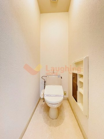 ラフォーレ櫛原のトイレ|落ち着いたトイレです※反転タイプのお写真になります。