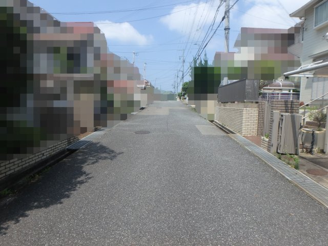 横尾９丁目土地の前面道路含む現地写真