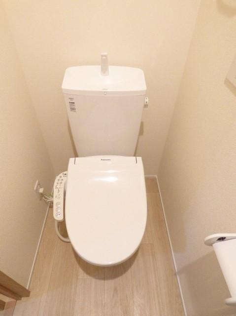 大和市西鶴間４丁目の賃貸マンションのトイレ|同施工別部屋
