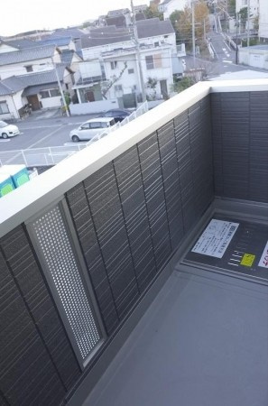 プライムヒル若松のバルコニー