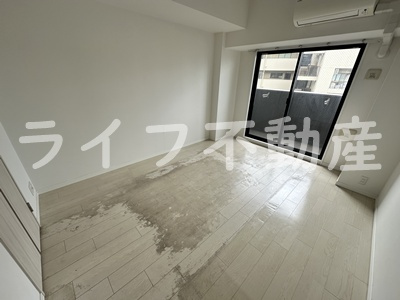 S-RESIDENCE緑橋駅前の居間・リビング|リビングです