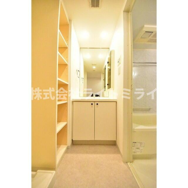 プライマル小石川の独立洗面台| 