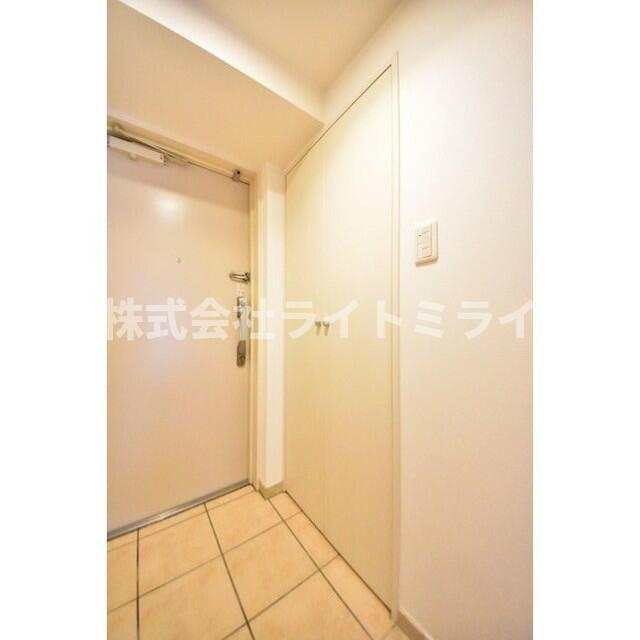 プライマル小石川の玄関| 