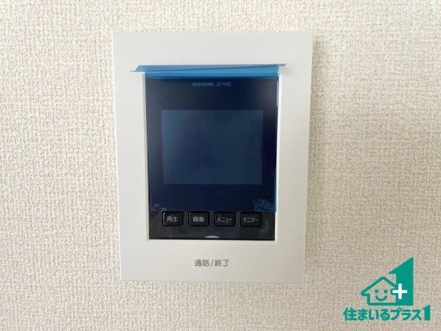 ★3(土)4(日)現地見学可能！★長浜市三ツ矢元町　第3期　新築一戸建ての防犯設備|カラーモニターインターホン！声だけでなく来訪者の姿や顔がモニターで確認できるので、小さなお子様がいらっしゃるご家庭でも安心できます！