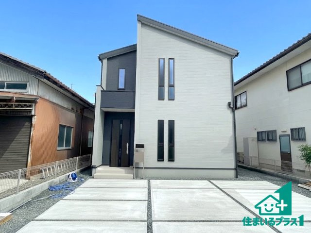 ★3(土)4(日)現地見学可能！★長浜市三ツ矢元町　第3期　新築一戸建ての外観|安心の10年保証！外観を美しく保ち、雨水で汚れを落とします！気になることがありましたら、お気軽にお問い合わせください！