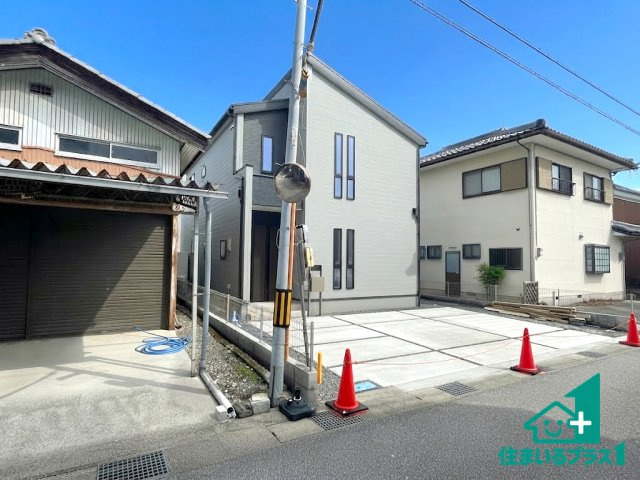 ★3(土)4(日)現地見学可能！★長浜市三ツ矢元町　第3期　新築一戸建ての外観|安心の10年保証！外観を美しく保ち、雨水で汚れを落とします！気になることがありましたら、お気軽にお問い合わせください！