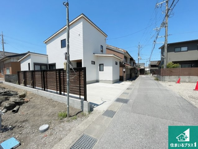 ★長浜市三ツ矢元町　第3期　新築一戸建ての前面道路含む現地写真|周辺は落ち着いた街並みの住宅地！子育てがしやすい住環境です！まだ未完成ですが、現地でしかわからない事もございます。是非一度ご覧ください。