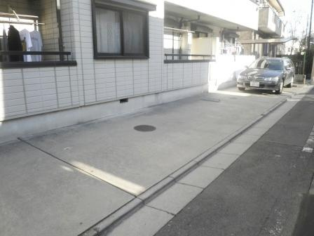ビラ・クレールの駐車場