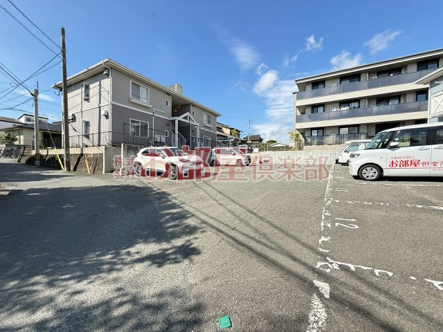 ラ・フォーレ櫛原　A棟の駐車場|駐車スペースもあります