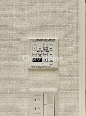 リビオシティ・ルネ葛西の浴室|【浴室乾燥機】暖房・冷風・換気・乾燥が可能です。毎日を快適に過ごせるうれしい機能が揃っています。雨の日の洗濯物も安心です。