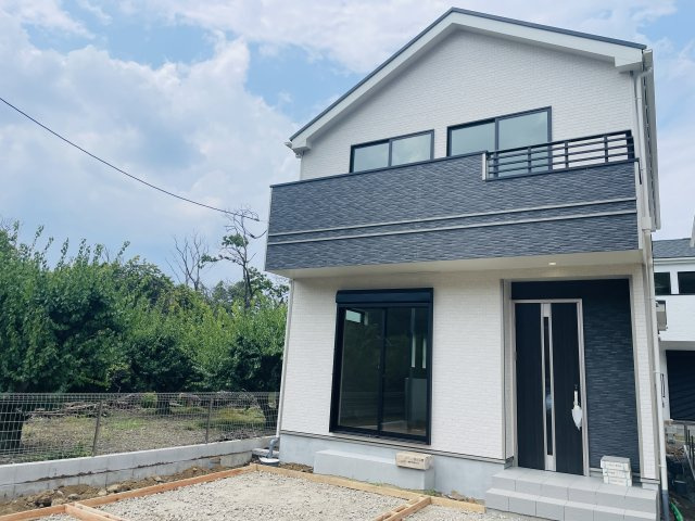 『八王子市新築戸建て』八王子市弐分方町724-5【仲介手数料無料】　１０期の外観|～仲介手数料無料☆八王子ひなた不動産～八王子市弐分方町　新築戸建て