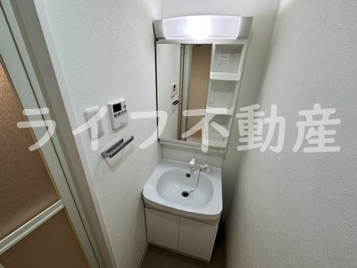 S-RESIDENCE緑橋駅前の独立洗面台|独立洗面台です