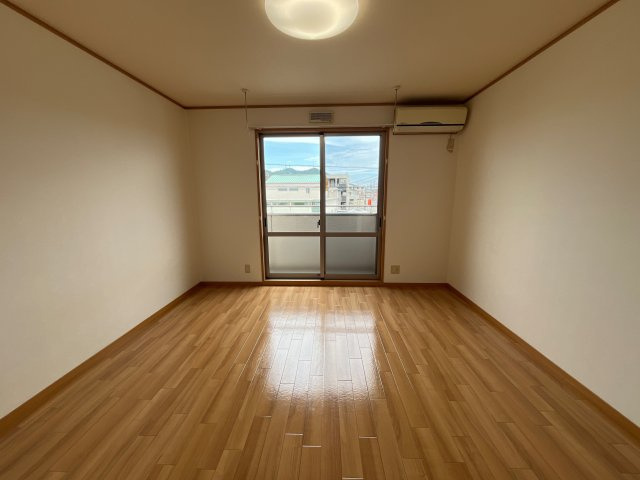 ハイツひまわりの寝室