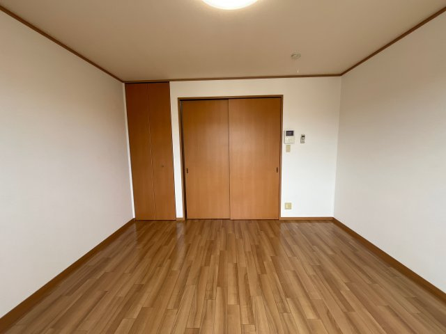 ハイツひまわりの居間・リビング